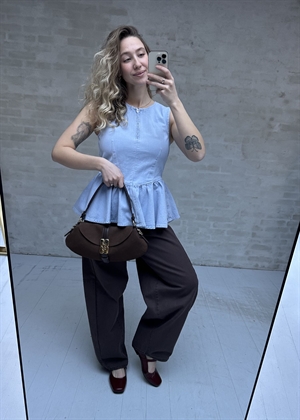 Merja top Light Denim Rinse Baum Und Pferdgarten